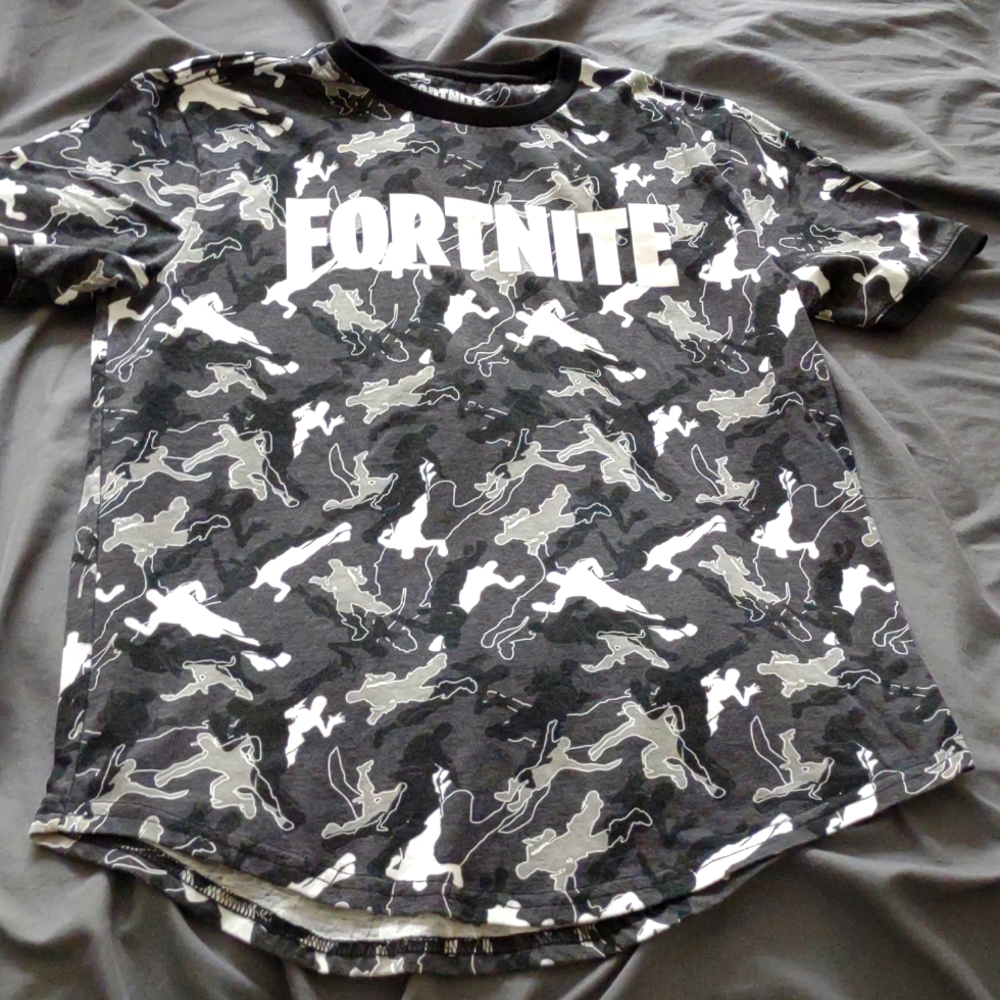 Boys fortnite shirt